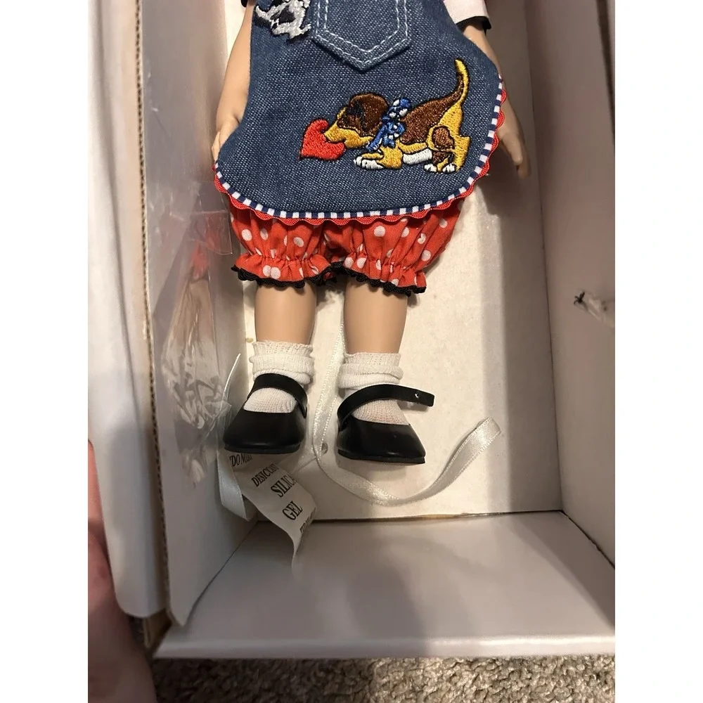 Mary Engelbreit Ann Estelle Everyone Needs Their Own Spot 37698 Tonner MIB